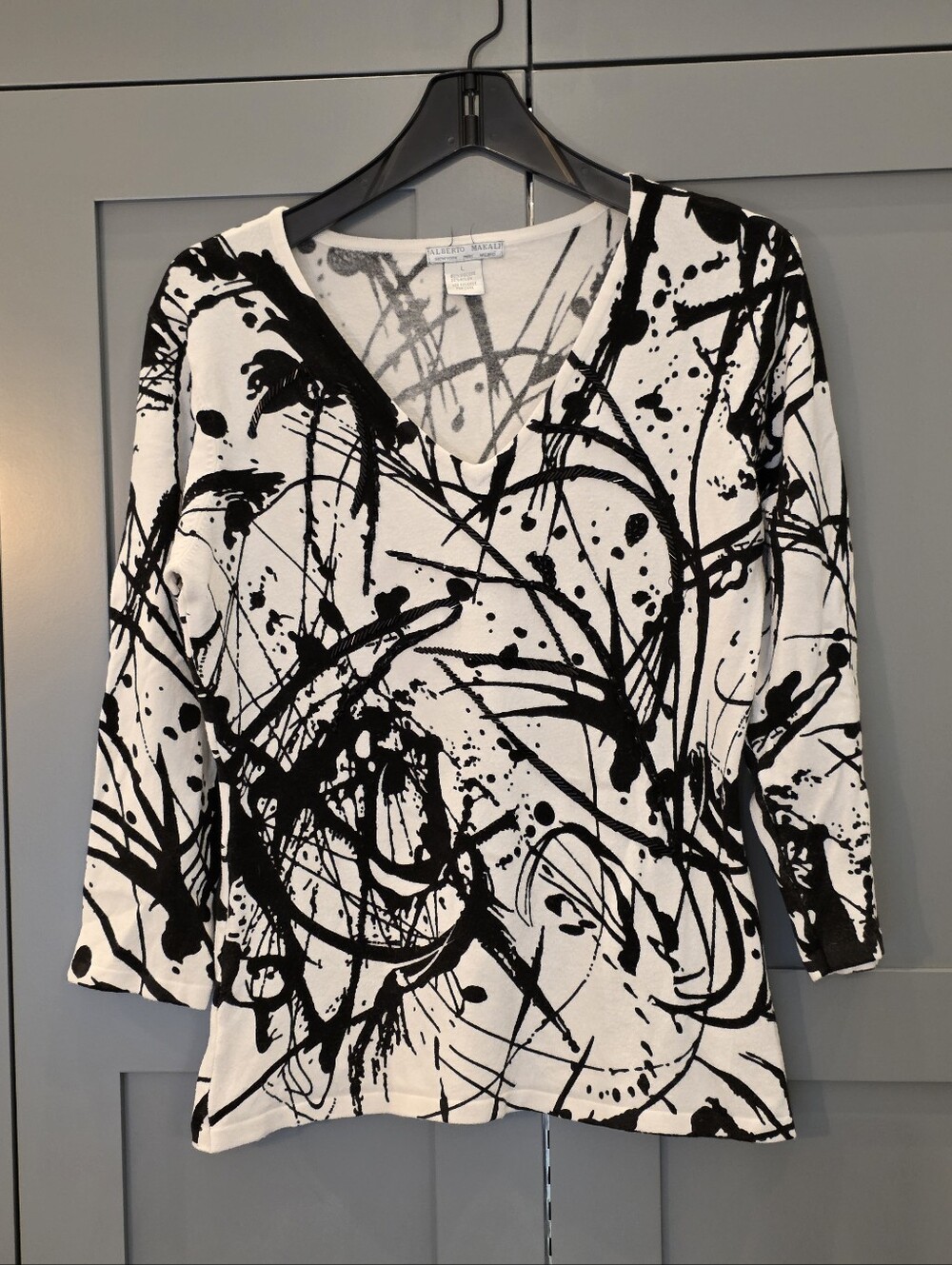 Alberto Makali Sweater White Black Abstract Print Size Large Artsy Art-to-Wear